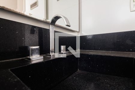 Apartamento à venda com 71m², 2 quartos e 2 vagasBanheiro Suíte