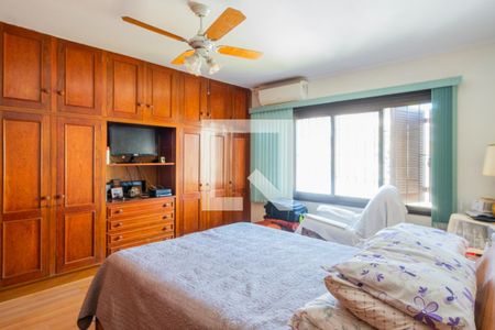 Casa à venda com 275m², 6 quartos e 4 vagasQuarto 1 - Casa 2