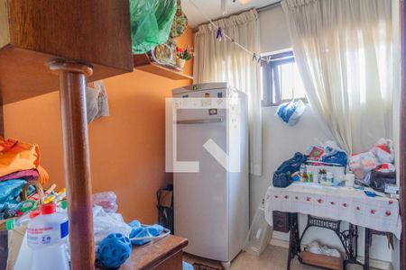 Casa à venda com 275m², 6 quartos e 4 vagasCozinha e Área de Serviço - Casa 2