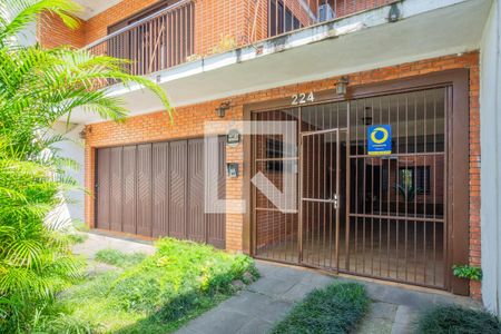 Casa à venda com 275m², 6 quartos e 4 vagasEntrada