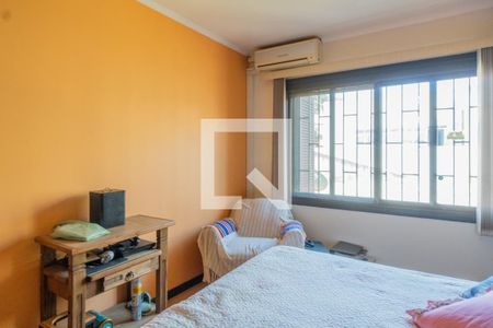 Casa à venda com 275m², 6 quartos e 4 vagasQuarto 2 - Casa 2