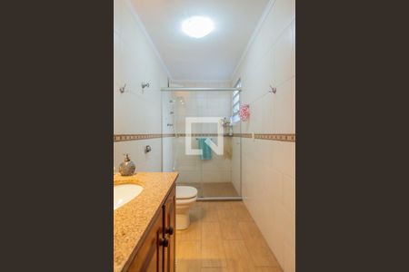 Casa à venda com 275m², 6 quartos e 4 vagasBanheiro Social - Casa 2