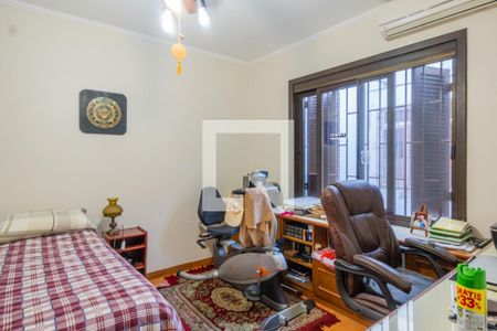 Casa à venda com 275m², 6 quartos e 4 vagasQuarto 3 - Casa 2