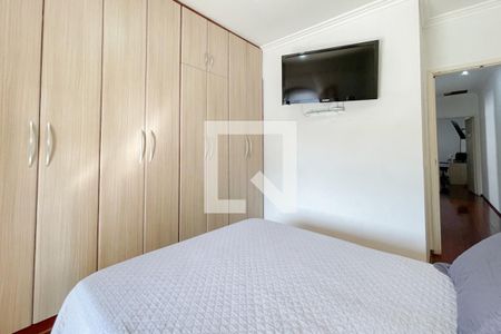 Casa à venda com 170m², 3 quartos e 2 vagasSuíte