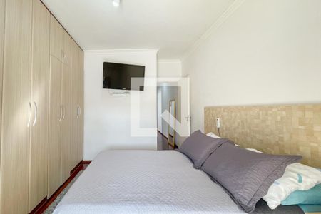 Casa à venda com 170m², 3 quartos e 2 vagasSuíte