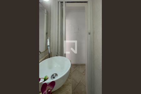 Casa à venda com 170m², 3 quartos e 2 vagasLavabo