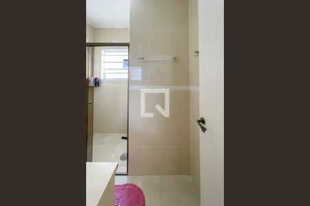 Casa à venda com 170m², 3 quartos e 2 vagasBanheiro Social
