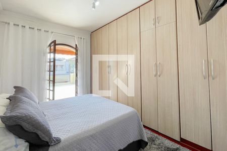 Casa à venda com 170m², 3 quartos e 2 vagasSuíte