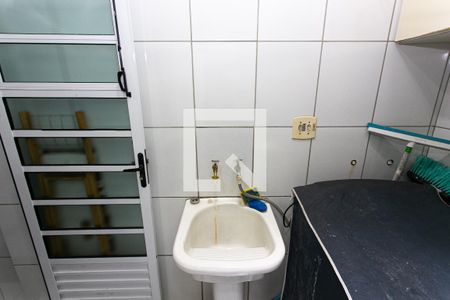Casa de condomínio à venda com 95m², 3 quartos e 2 vagasÁrea de Serviço
