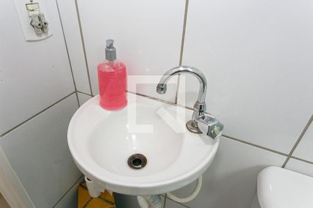 Casa de condomínio à venda com 95m², 3 quartos e 2 vagasBanheiro da Suíte