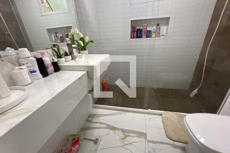 Casa para alugar com 120m², 3 quartos e 3 vagasBanheiro