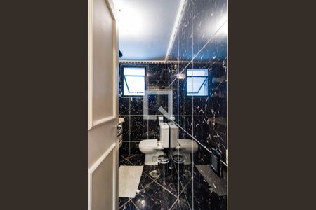 Apartamento à venda com 95m², 3 quartos e 2 vagasQuarto/banheiro1