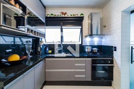 Apartamento à venda com 95m², 3 quartos e 2 vagasCozinha