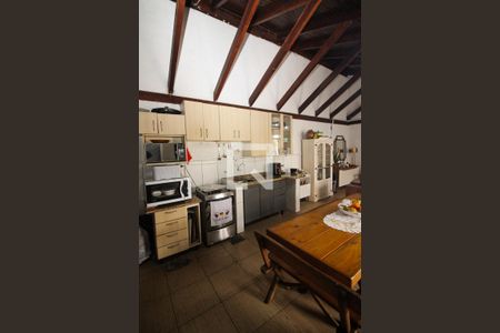 Casa à venda com 147m², 4 quartos e 4 vagasCozinha 2