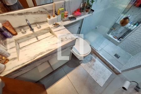 Apartamento à venda com 107m², 3 quartos e 2 vagas Apartamento à venda com 107m², 3 quartos e 2 vagasBanheiro da Suíte
