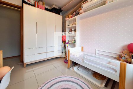 Apartamento à venda com 107m², 3 quartos e 2 vagas Apartamento à venda com 107m², 3 quartos e 2 vagasQuarto 2