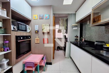 Apartamento à venda com 107m², 3 quartos e 2 vagas Apartamento à venda com 107m², 3 quartos e 2 vagasCozinha