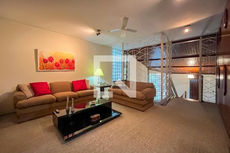 Casa à venda com 432m², 4 quartos e 6 vagasSala Tv