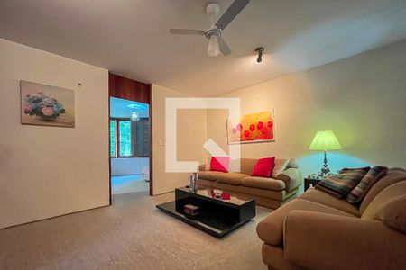 Casa à venda com 432m², 4 quartos e 6 vagasSala Tv