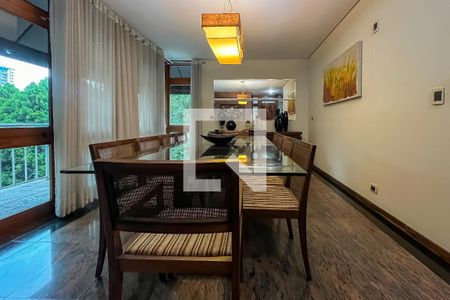 Casa à venda com 432m², 4 quartos e 6 vagasSala Jantar