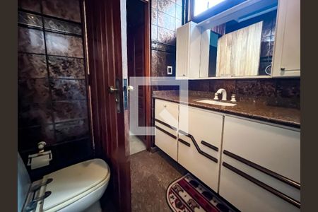 Casa à venda com 432m², 4 quartos e 6 vagasBanheiro Suíte 4