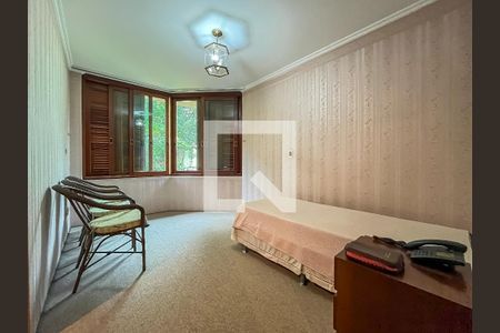 Casa à venda com 432m², 4 quartos e 6 vagasSuíte 2