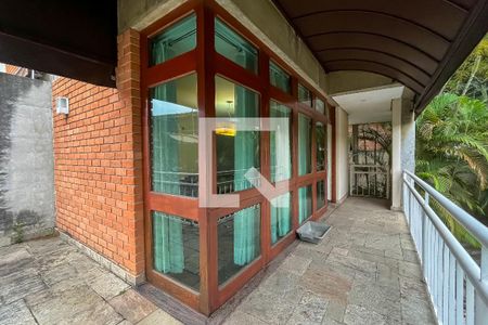 Casa à venda com 432m², 4 quartos e 6 vagasVaranda Sala Jantar