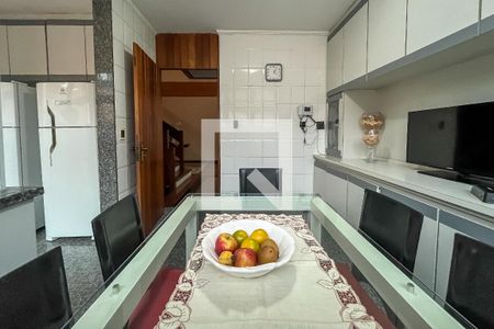 Casa à venda com 432m², 4 quartos e 6 vagasCopa