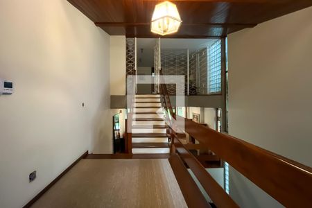 Casa à venda com 432m², 4 quartos e 6 vagasEntre Suítes 3 e 4