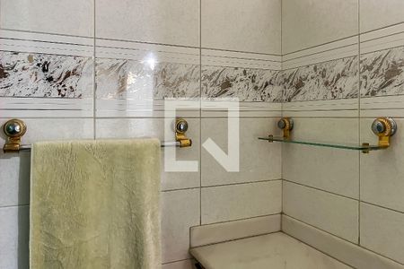 Casa à venda com 432m², 4 quartos e 6 vagasBanheiro Suíte 2