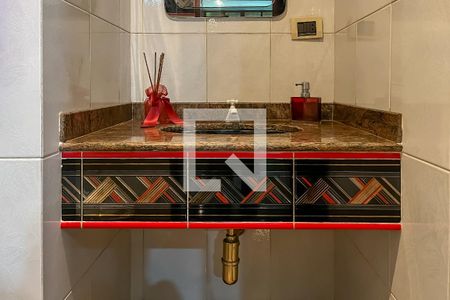 Casa à venda com 432m², 4 quartos e 6 vagasLavabo