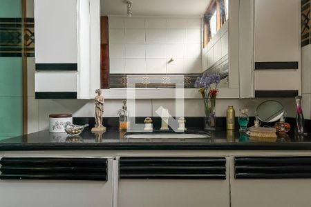 Casa à venda com 432m², 4 quartos e 6 vagasBanheiro da Suíte 1