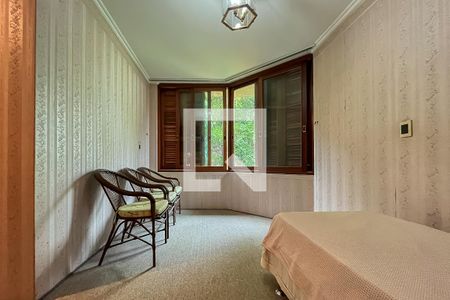 Casa à venda com 432m², 4 quartos e 6 vagasSuíte 2