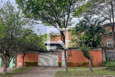 Casa à venda com 432m², 4 quartos e 6 vagasFachada