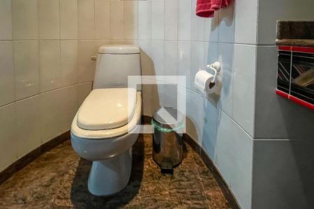 Casa à venda com 432m², 4 quartos e 6 vagasLavabo