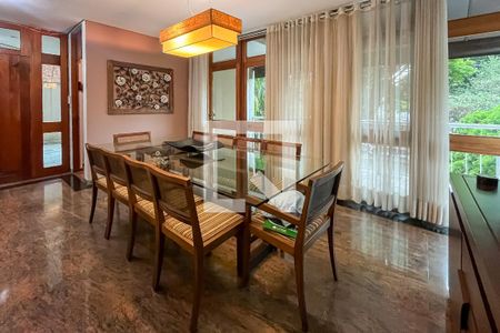 Casa à venda com 432m², 4 quartos e 6 vagasSala Jantar