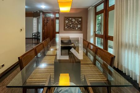 Casa à venda com 432m², 4 quartos e 6 vagasSala Jantar