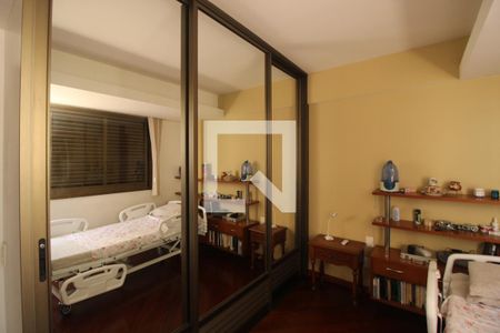 Apartamento à venda com 276m², 4 quartos e 4 vagasQuarto 