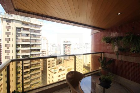 Apartamento à venda com 276m², 4 quartos e 4 vagasVaranda 