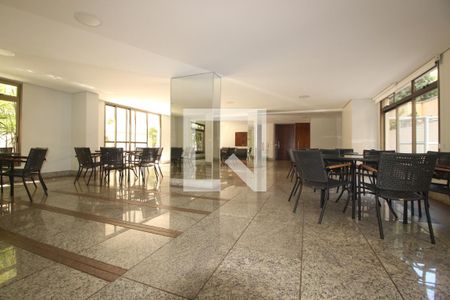 Apartamento à venda com 276m², 4 quartos e 4 vagasÁrea comum 