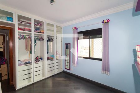 Apartamento à venda com 200m², 4 quartos e 4 vagasQuarto 3