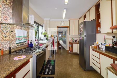 Apartamento à venda com 200m², 4 quartos e 4 vagasCozinha