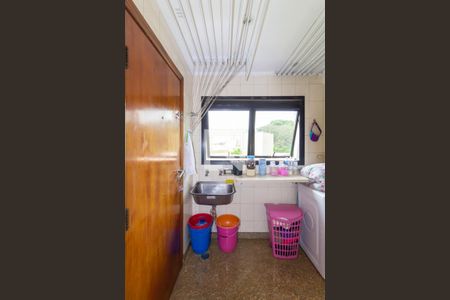 Apartamento à venda com 200m², 4 quartos e 4 vagasLavanderia