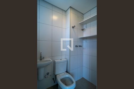 Apartamento para alugar com 80m², 3 quartos e 2 vagas Apartamento para alugar com 80m², 3 quartos e 2 vagasBanheiro de serviço