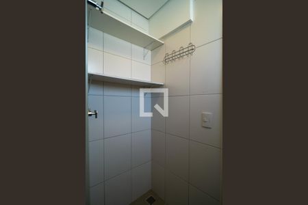Apartamento para alugar com 80m², 3 quartos e 2 vagas Apartamento para alugar com 80m², 3 quartos e 2 vagasBanheiro de serviço