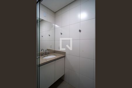 Apartamento para alugar com 80m², 3 quartos e 2 vagas Apartamento para alugar com 80m², 3 quartos e 2 vagasBanheiro