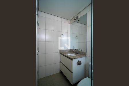 Apartamento para alugar com 68m², 2 quartos e 2 vagas Apartamento para alugar com 68m², 2 quartos e 2 vagasBanheiro da Suíte