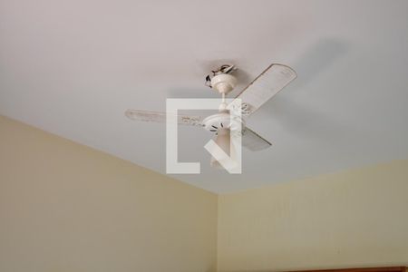 Casa à venda com 395m², 3 quartos e 2 vagasQuarto 1 - Detalhe