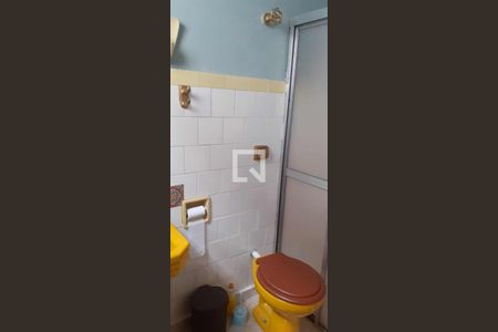 Casa à venda com 166m², 5 quartos e 2 vagas Casa à venda com 166m², 5 quartos e 2 vagasBanheiro