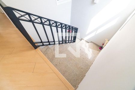 Casa à venda com 400m², 3 quartos e 4 vagasEscada